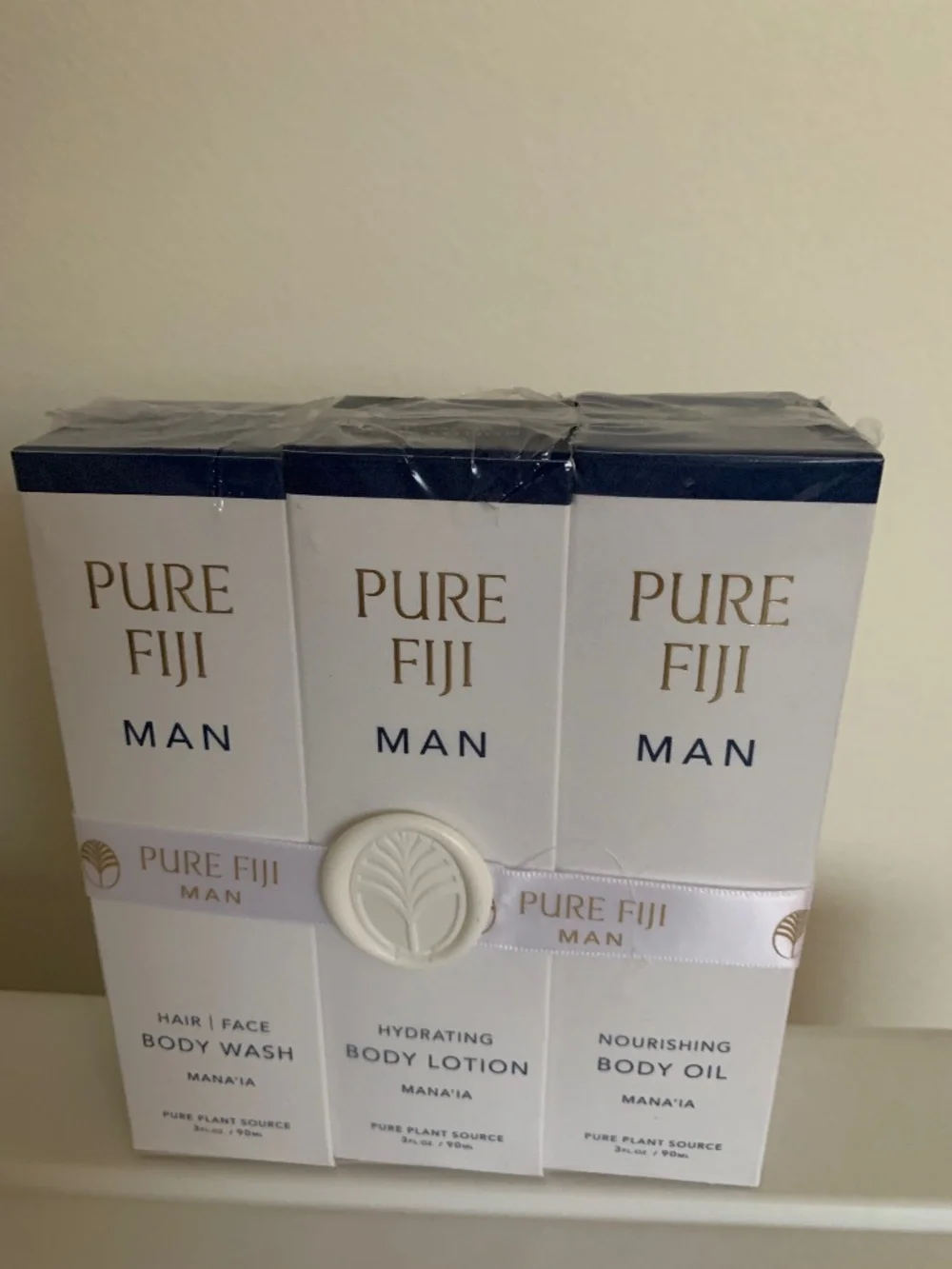 PURE FIJI MAN    NWT  BODY CARE TRIO
